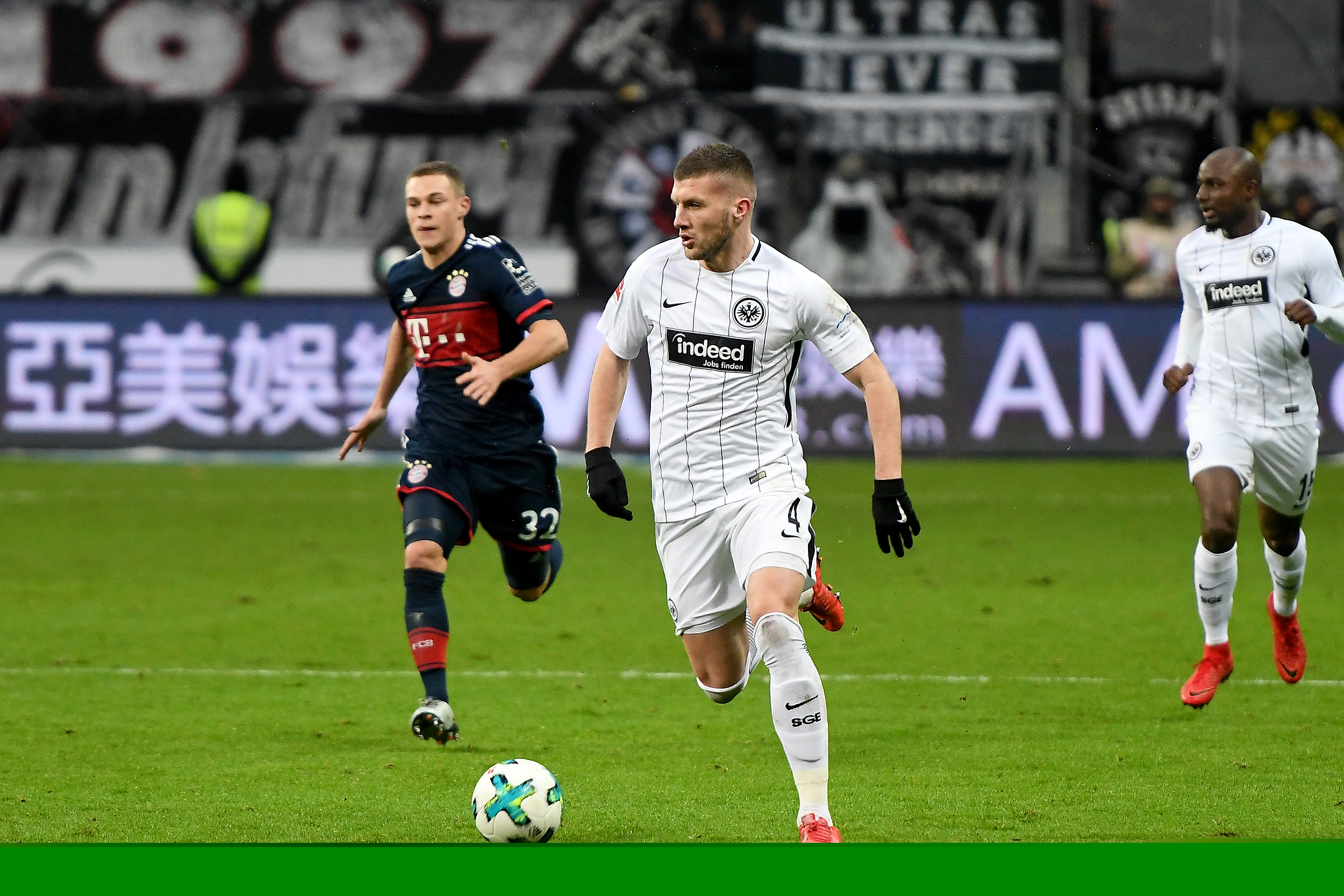 日媒：札幌后卫家泉怜依新婚能量满格，甜蜜盛赞爱妻厨艺