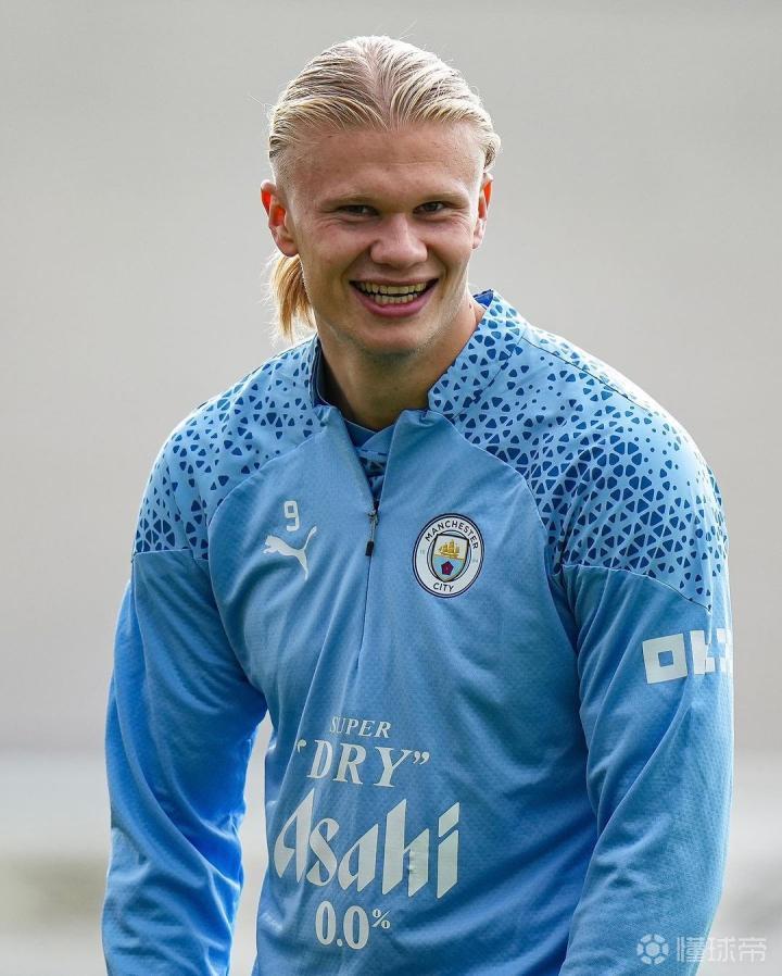 拓媒：杨瀚森面对艰难的对位但从未退缩，这对他算是一种胜利