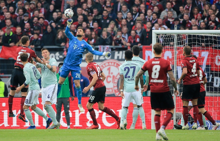 内马尔爸：内马尔最糟糕的阶段已经过去；我就是靠关注度赚钱